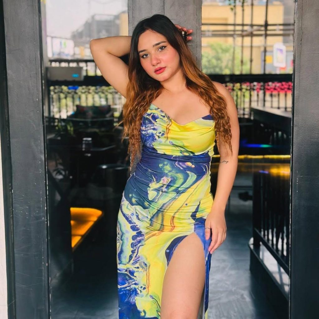 A Look at Mumbai and Kolkata Escorts Service: Indulge in Moments Filled with Wild Sexual Energy Offered by Horny Escorts